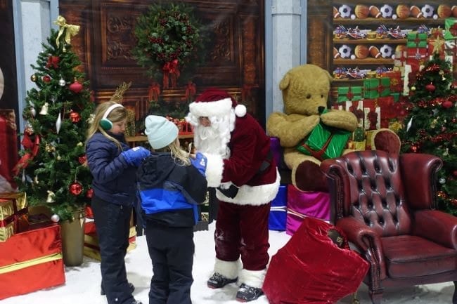Auckland for Kids visits Santa at Snowplanet