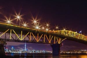 Vector Lights Auckland Harbour Bridge