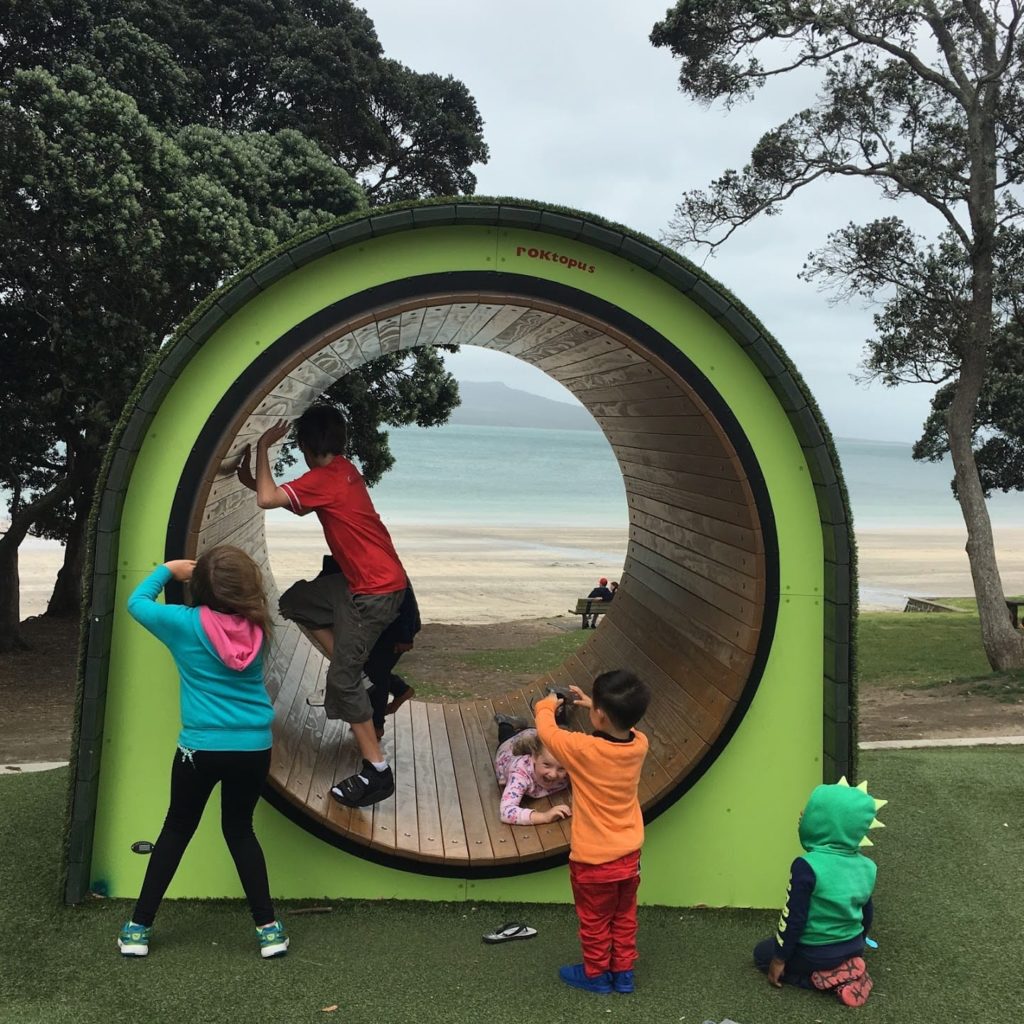 Children playing in Takapuna Playground, Auckland, New Zealand | Photo by Auckland for Kids)