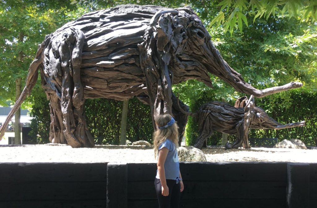 Elephants at Sculptureum, Matakana - Auckland for Kids
