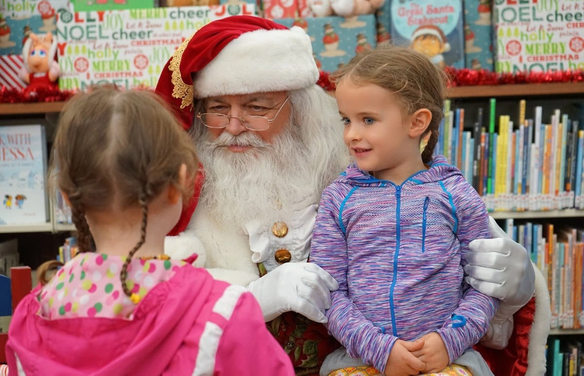 Santa visits Glenfield Library