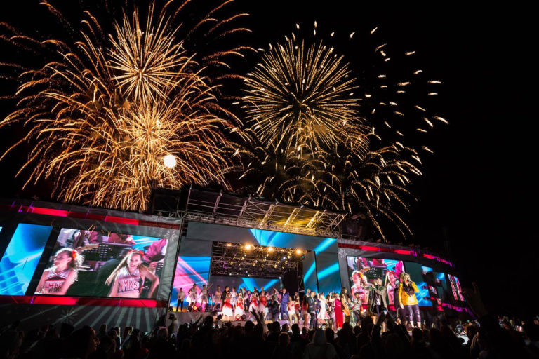 Coca Cola Christmas in the Park Stage and Fireworks