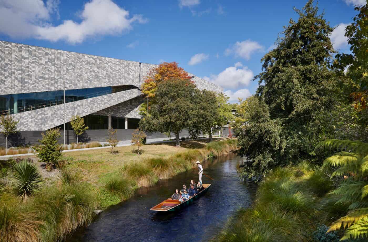 Putting on the River Outside Te Pae | Photo: Nancy Zhou