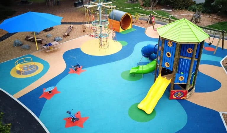 Scarborough Park's fun sea blue surface complete with red star fish | Photo by Numat Rec