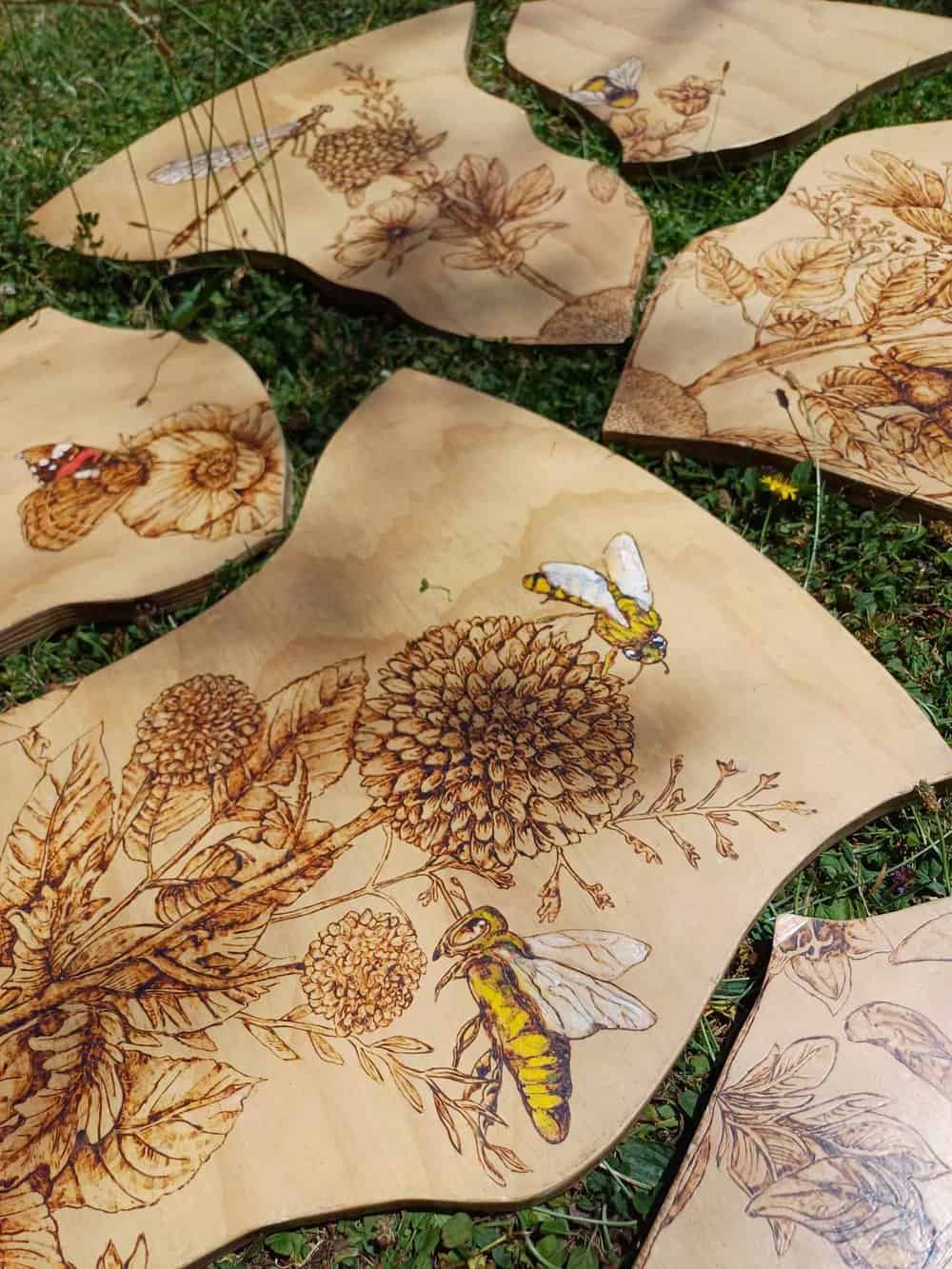 Bee pollinator trail