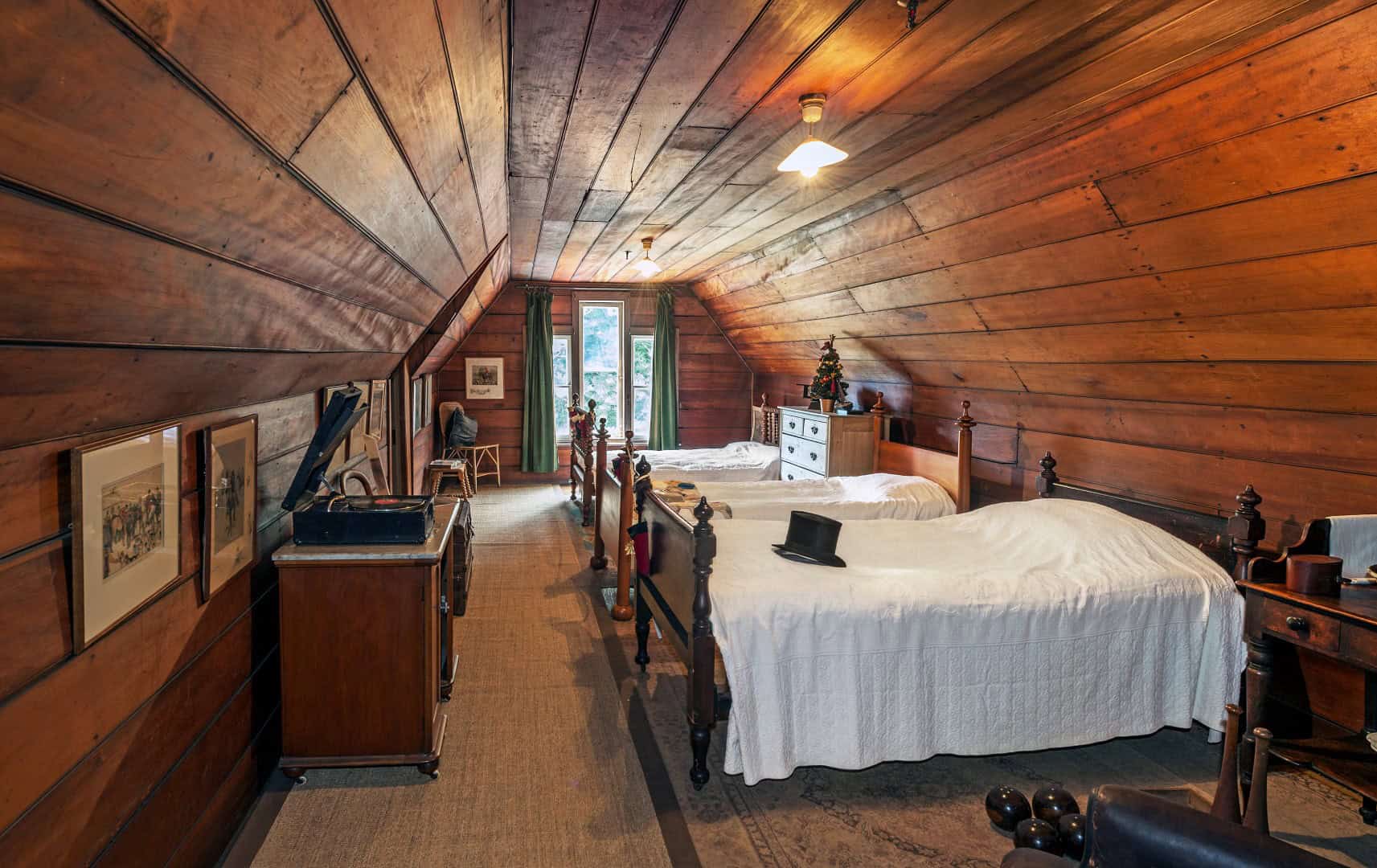 Historic bedroom at Highwic House in Auckland, New Zealand
